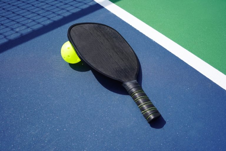 What Is The Standard Size Of A Pickleball Paddle?